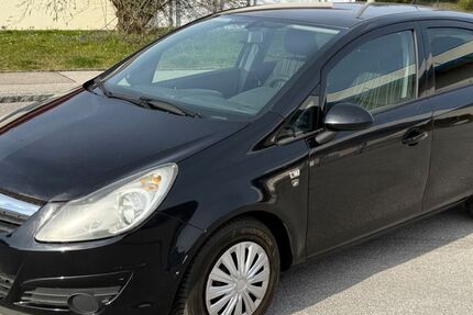 Opel Corsa 138.000 km 2.690 &euro; München 81479