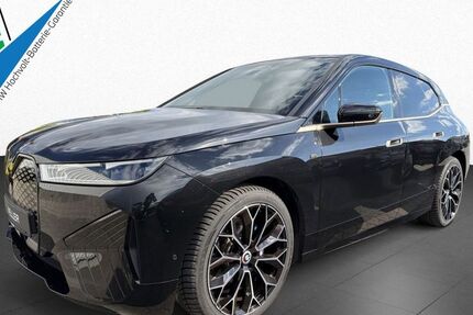 BMW iX 24.474 km 81.990 &euro; Bad Salzuflen 32108