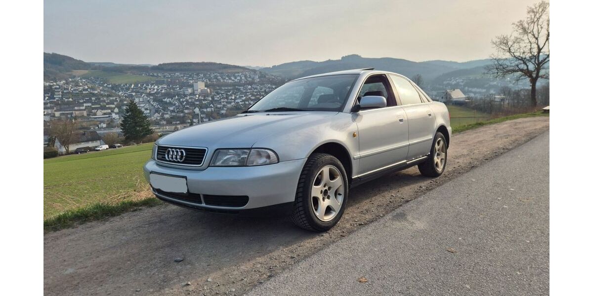 Audi A4 226.800 km 1.599 &euro; Meschede 59872