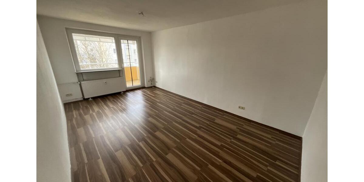 Etagenwohnung Suhl - 3 Zimmer, 60 m&sup2;, 411&euro; | Angebot:26676876