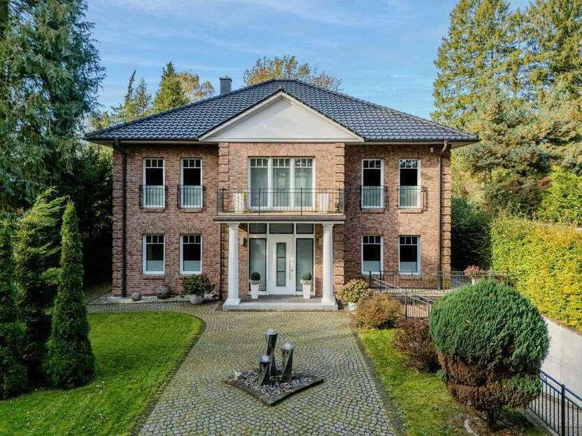 Haus zum Kaufen in Hamburg 2.200.000 € 342 m²