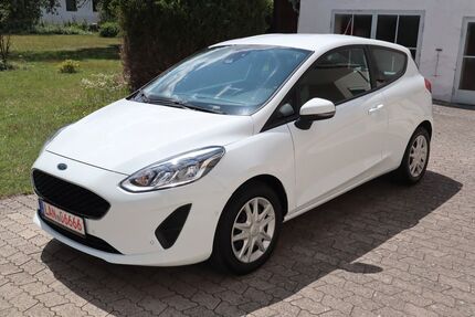 Ford Fiesta 195.880 km 4.690 &euro; Ganacker 94431