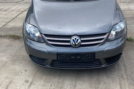VW Golf Plus 104.667 km 4.190 &euro; Waren 17192