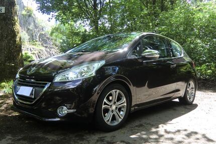 Peugeot 208 89.000 km 5.299 &euro; Kirchen 57548