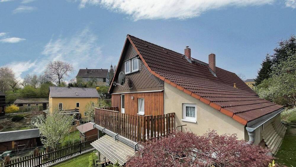 Einfamilienhaus Lichtenhain Lichtenhain - 5 Zimmer, 129 m&sup2;, 98.000&euro; | Angebot:25749418