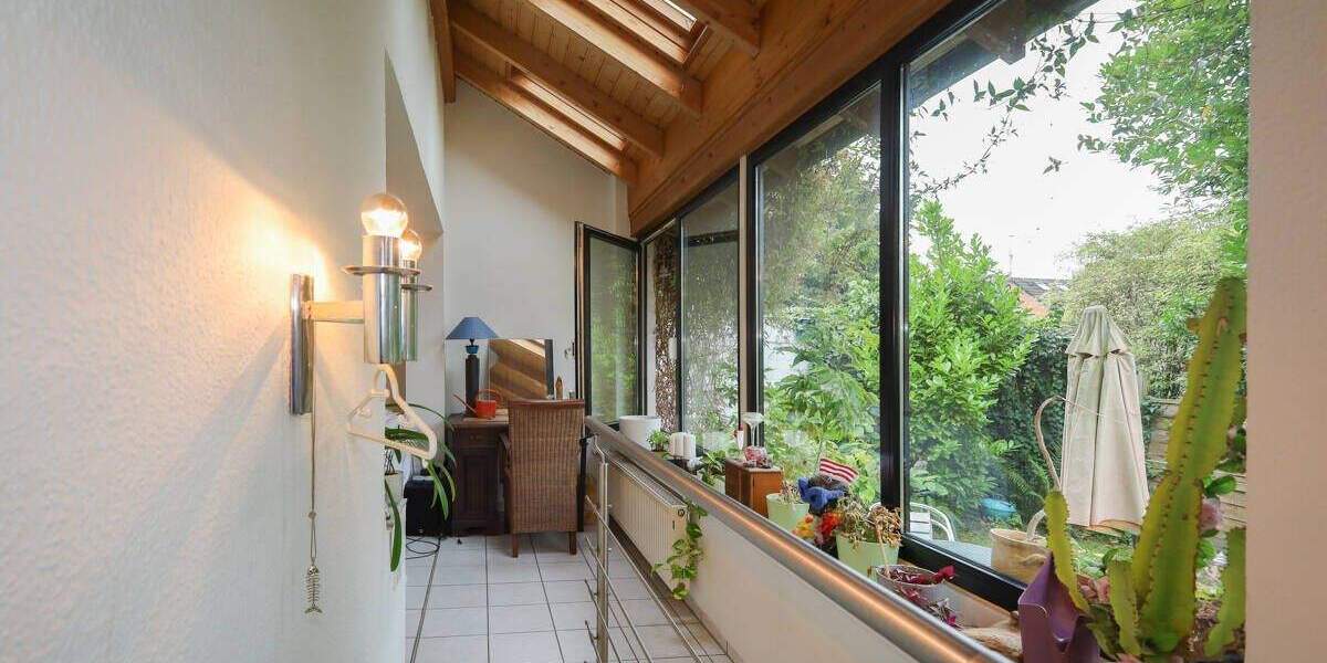 Platz für die gesamte Familie mit 30 m² Zusatzfläche im Dachgeschoss 6 zimmer