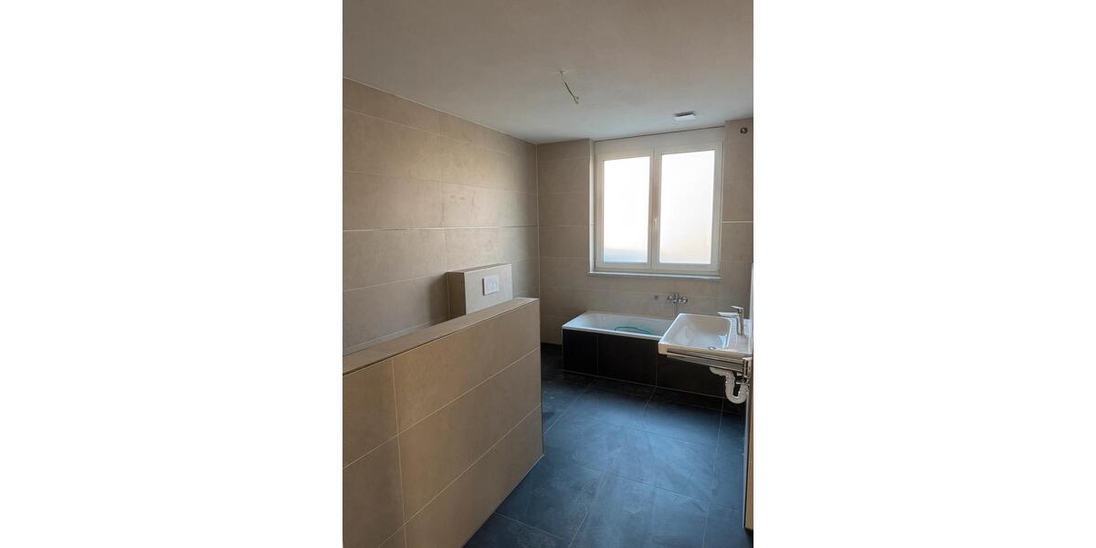 Neubau 5 Zimmer Wohnung mit großer Terrasse in ruhiger Lage 5 zimmer