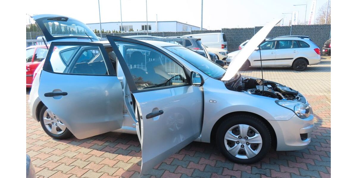 Hyundai i30 113.041 km 3.700 &euro; Sandersdorf-Brehna 06796