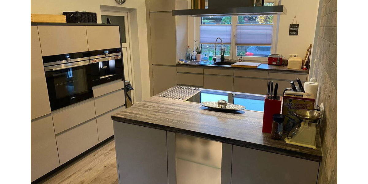Mehrfamilienhaus, Wohnhaus Jersbek - 7 Zimmer, 268 m&sup2;, 749.000&euro; | Angebot:26685839