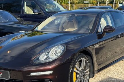 Porsche Panamera 122.300 km 32.990 € Tuttlingen 78532
