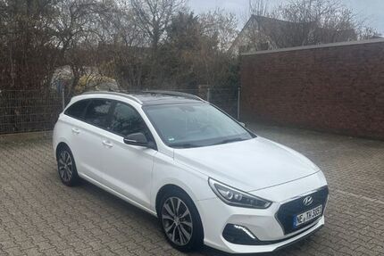 Hyundai i30 95.000 km 18.500 &euro; Grevenbroich 41515