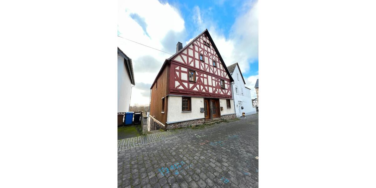 Doppelhaushälfte Merenberg - 5 Zimmer, 104 m&sup2;, 950&euro; | Angebot:26318610