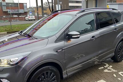 Ford Kuga 60.500 km 16.500 &euro; Köln 50674