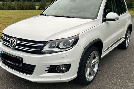 VW Tiguan 60.500 km 16.990 € Stützengrün 08328