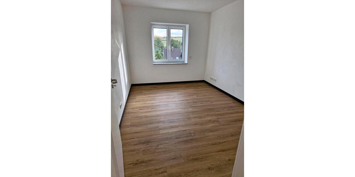 Etagenwohnung Alsfeld - 5 Zimmer, 129 m&sup2;, 1.650&euro; | Angebot:24253136