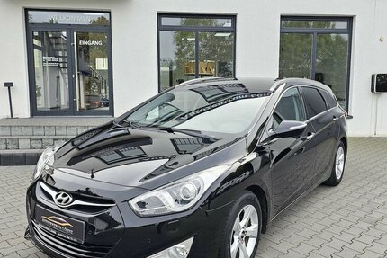Hyundai i40 cw 5 Star Edition NAVI AHK KLIMA 169.500 km 6.790 &euro; Löhne 32584
