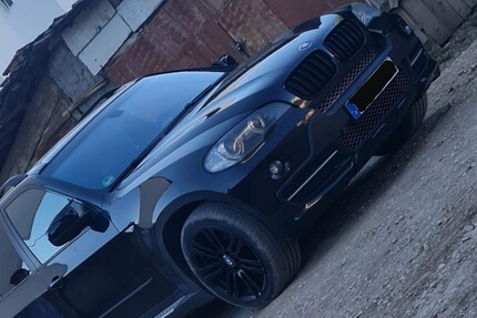 BMW X5 211.000 km 11.000 € Berlin 10178