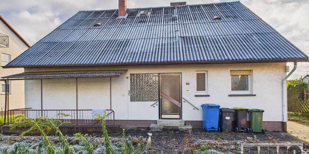 Haus zum Kaufen in Buseck Alten-Buseck 430.000 € 171.86 m² 7.5 zimmer