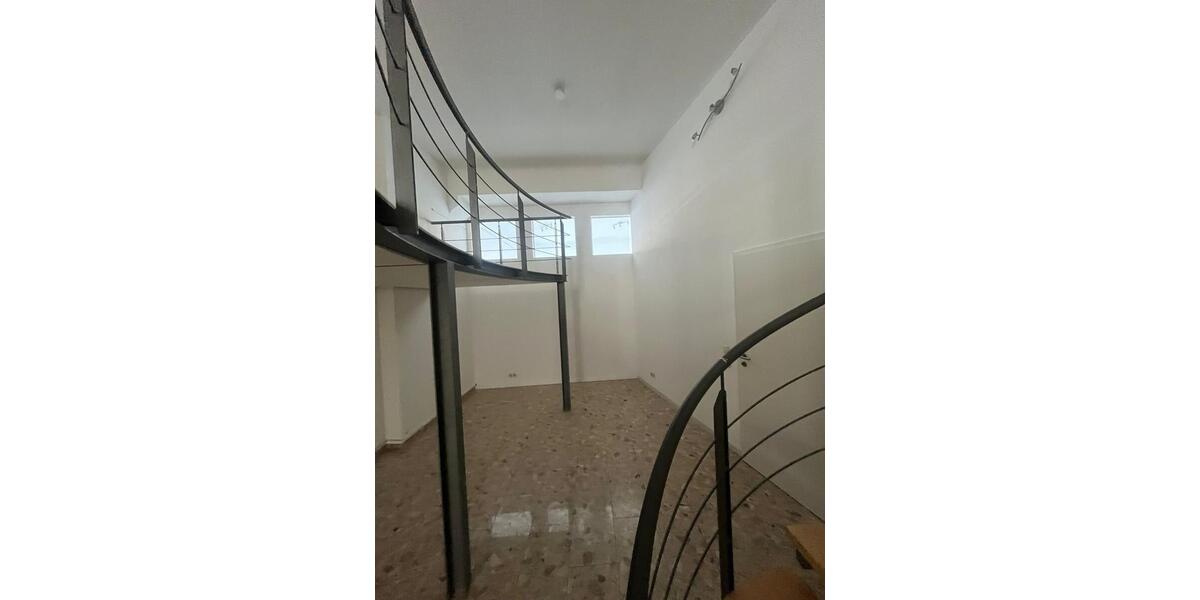 Erdgeschoßwohnung Erfurt - 4 Zimmer, 150 m&sup2;, 1.400&euro; | Angebot:25515319