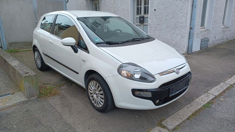 Fiat Punto 183.200 km 2.200 € Tuttlingen 78532