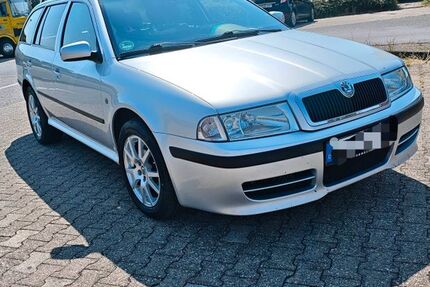 Skoda Octavia 353.200 km 1.590 &euro; Heinsberg 52525