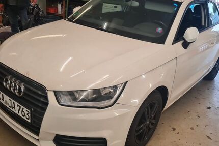 Audi A1 221.000 km 4.990 &euro; Wörth 76744