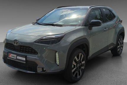 Toyota Yaris Cross 4.201 km 31.995 &euro; Hochstetten-Dhaun 55606