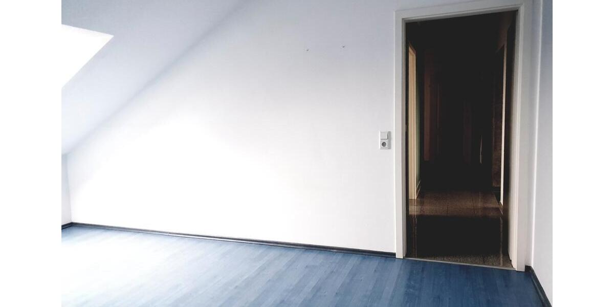 Dachgeschoßwohnung Langenfeld (Rheinland) - 3 Zimmer, 85 m&sup2;, 289.000&euro; | Angebot:26095167