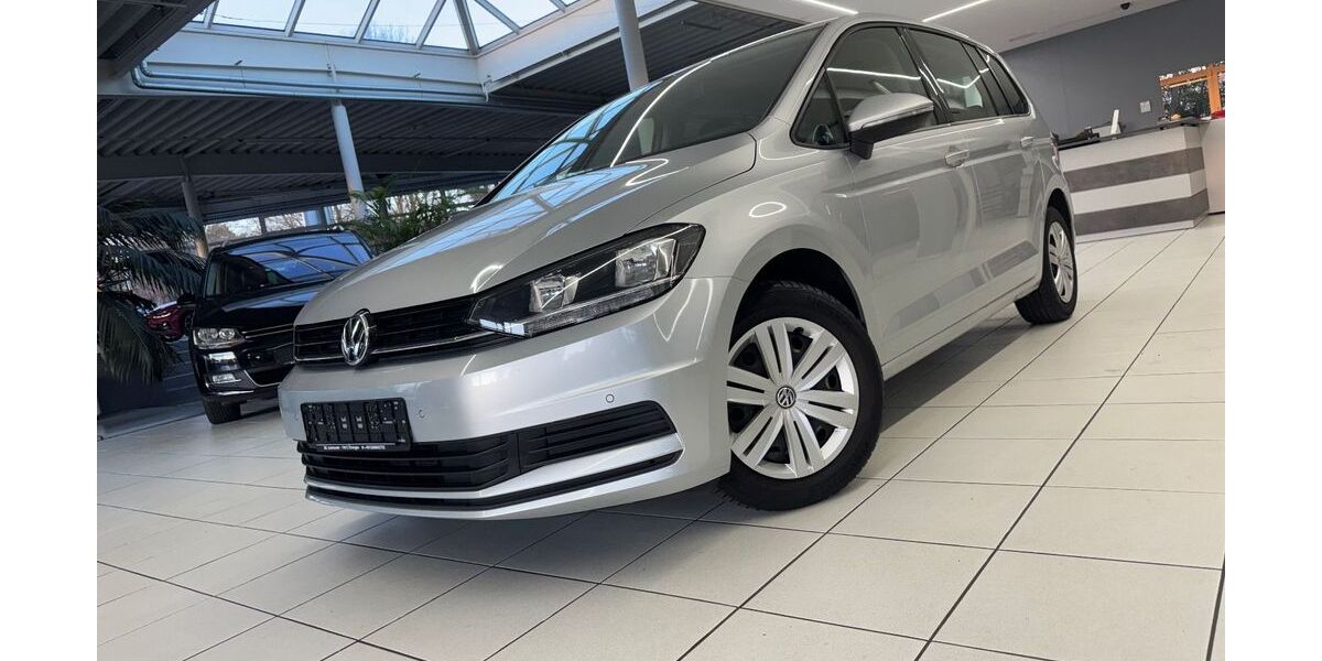 VW Touran 139.000 km 11.890 &euro; Öhringen 74613