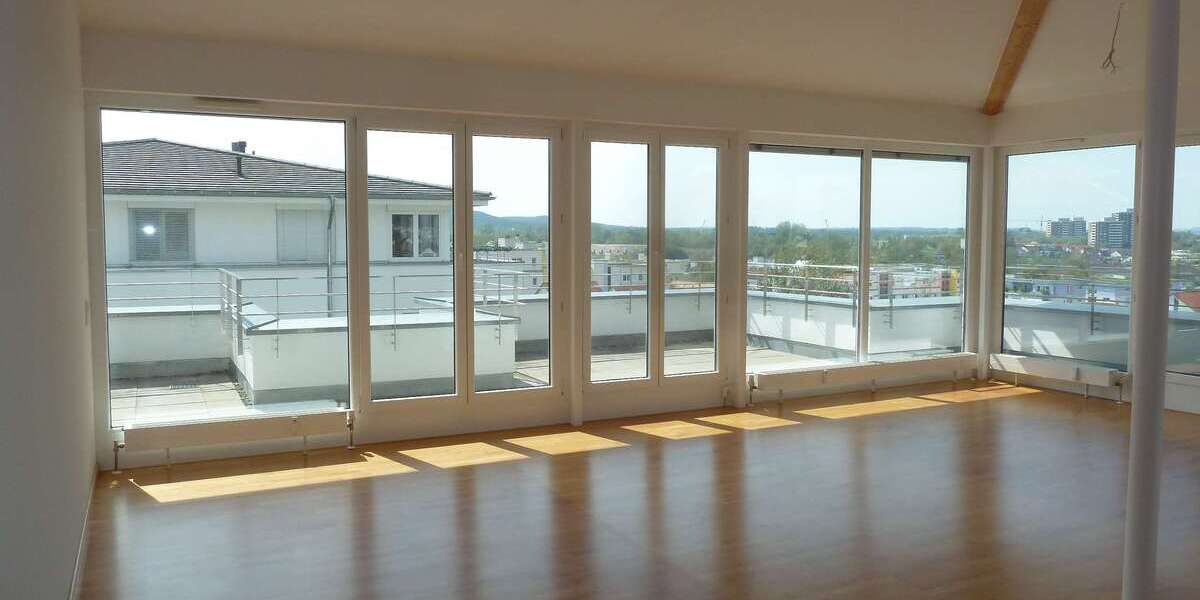 Etagenwohnung Reutlingen - 5 Zimmer, 153 m&sup2;, 1.715&euro; | Angebot:24038129