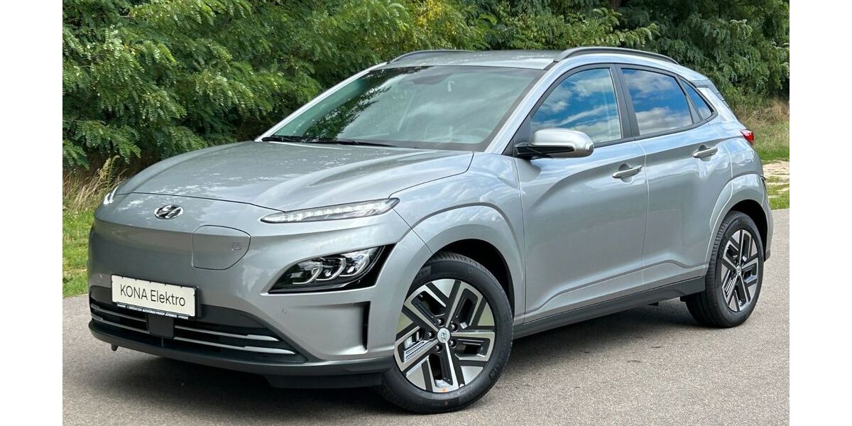 Hyundai KONA Elektro 13.500 km 34.490 &euro; Jüterbog 14913