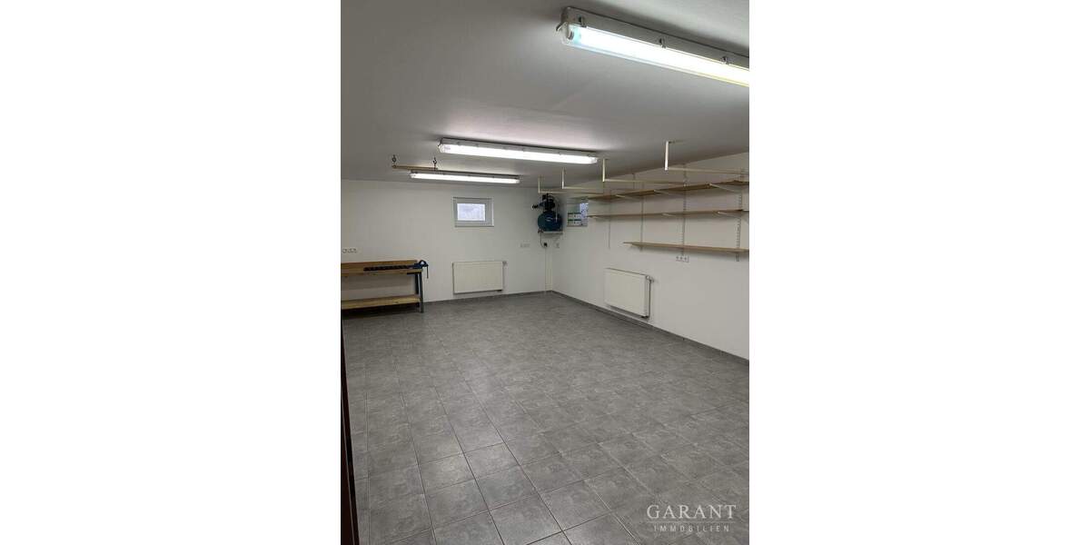 Einfamilienhaus Heilbronn Kernstadt - 6 Zimmer, 245 m&sup2;, 3.200&euro; | Angebot:25682750