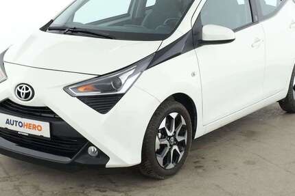 Toyota Aygo 4.915 km 14.070 &euro; Hamburg 22529