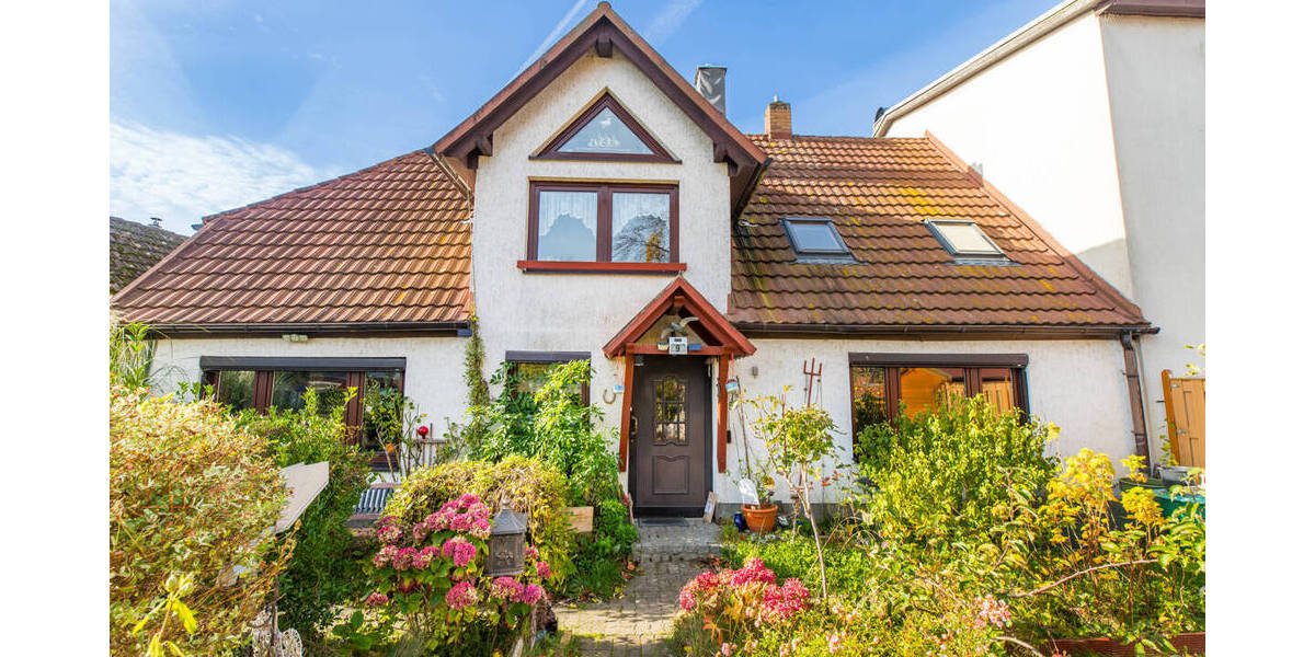 Einfamilienhaus Wiek - 8 Zimmer, 238 m&sup2;, 297.000&euro; | Angebot:26043107