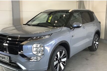 Mitsubishi Outlander 5.000 km 51.490 € Saal a. d. Donau 93342