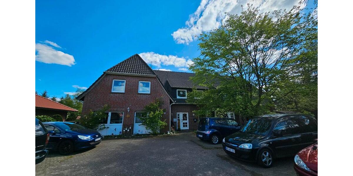 Einfamilienhaus Edewecht - 11 Zimmer, 300 m&sup2;, 465.000&euro; | Angebot:25640645