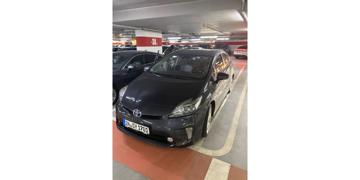 Toyota Prius 128.000 km 11.000 &euro; Ingolstadt 85055