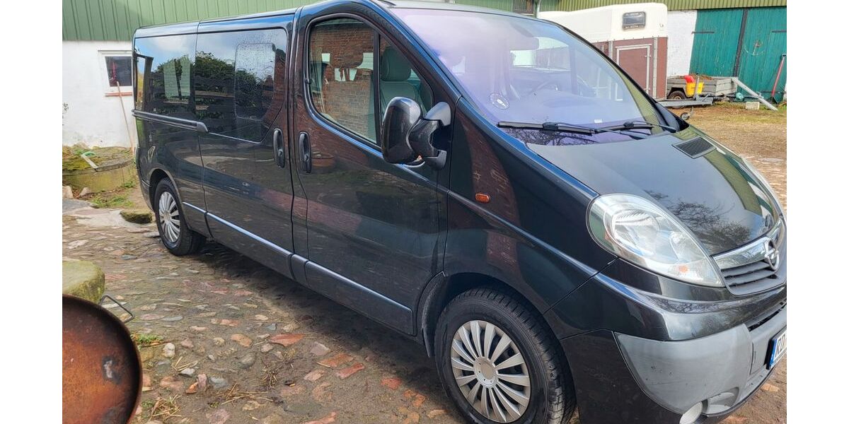 Opel Vivaro 158.520 km 10.499 &euro; Brügge 24582