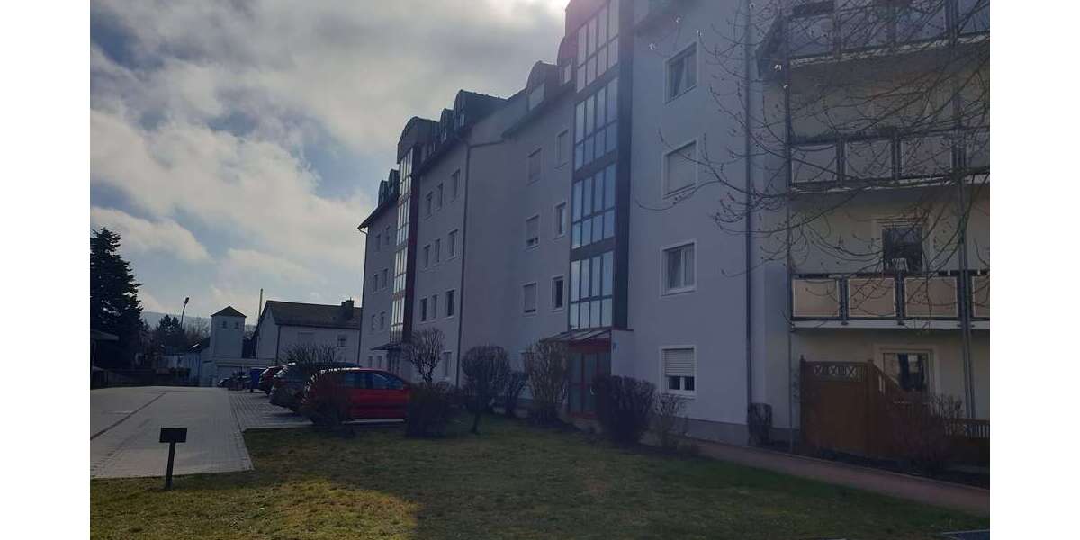 Etagenwohnung Weiden in der Oberpfalz - 2 Zimmer, 69 m&sup2;, 144.000&euro; | Angebot:26807538