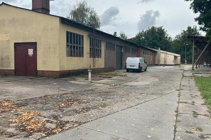 Lagerfläche zu vermieten: 390 m² Halle + 800 m² Außenbereich zimmer