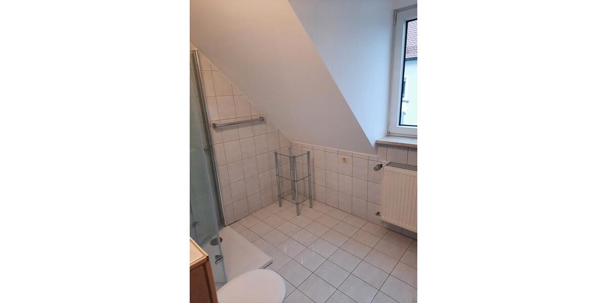 Dachgeschoßwohnung Kemnath - 1 Zimmer, 30 m&sup2;, 310&euro; | Angebot:26405846