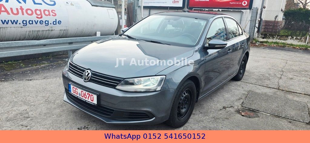 VW Jetta 133.000 km 8.999 &euro; Rüsselsheim am Main 65428