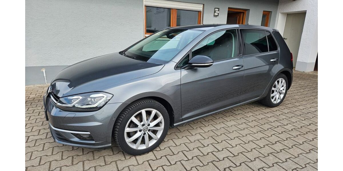 VW Golf 80.824 km 17.450 &euro; Bad Kötzting 93444