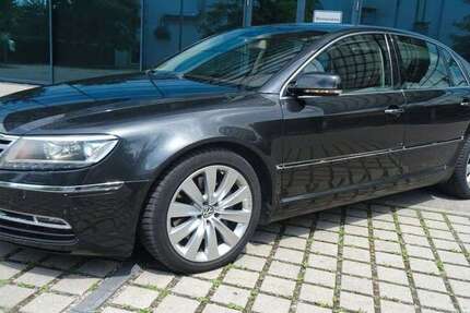 VW Phaeton 225.000 km 8.900 &euro; München 81249