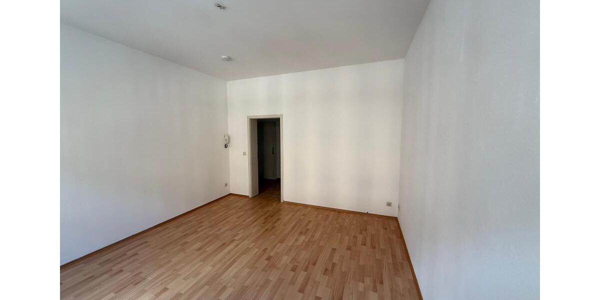 Etagenwohnung Zwickau - 5 Zimmer, 118 m&sup2;, 699&euro; | Angebot:25756475