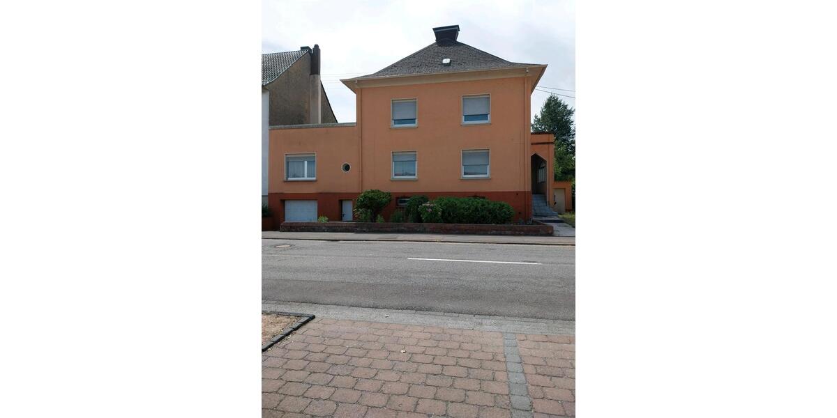 Mehrfamilienhaus, Wohnhaus Überherrn - 8 Zimmer, 160 m&sup2;, 315.000&euro; | Angebot:27126799