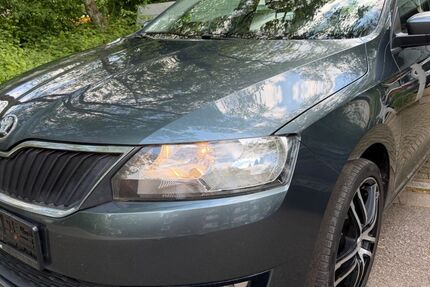 Skoda Rapid 155.702 km 5.700 &euro; Essen 45276