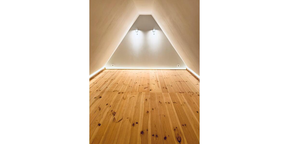 Dachgeschoßwohnung Haldensleben - 3 Zimmer, 85 m&sup2;, 790&euro; | Angebot:25403589