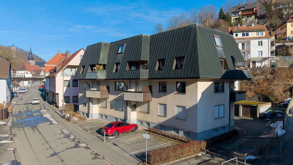 Etagenwohnung Bad Berneck Gesees - 3.5 Zimmer, 141 m&sup2;, 249.000&euro; | Angebot:25279848