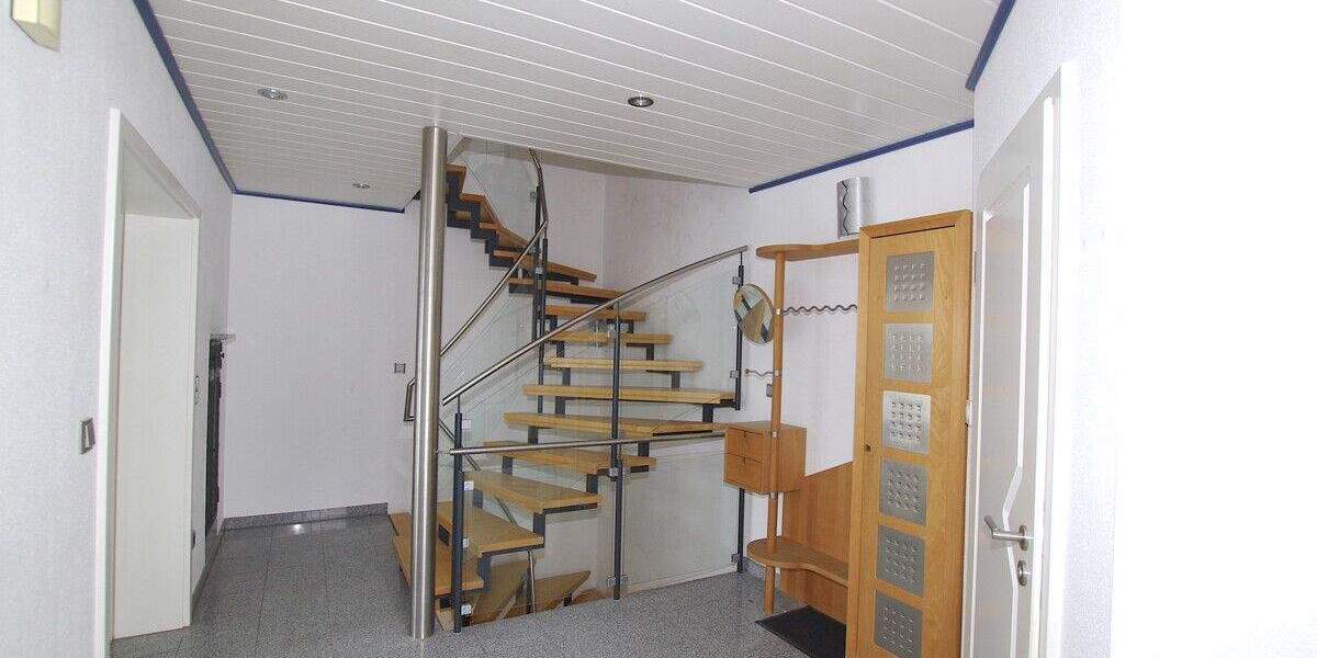 Doppelhaushälfte Lupburg - 4 Zimmer, 170 m&sup2;, 1.440&euro; | Angebot:25390918